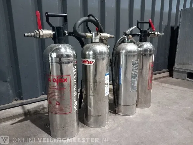 4x brandblusser - afbeelding 1 van  15