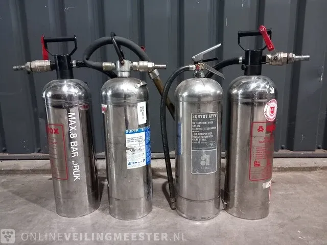 4x brandblusser - afbeelding 8 van  15
