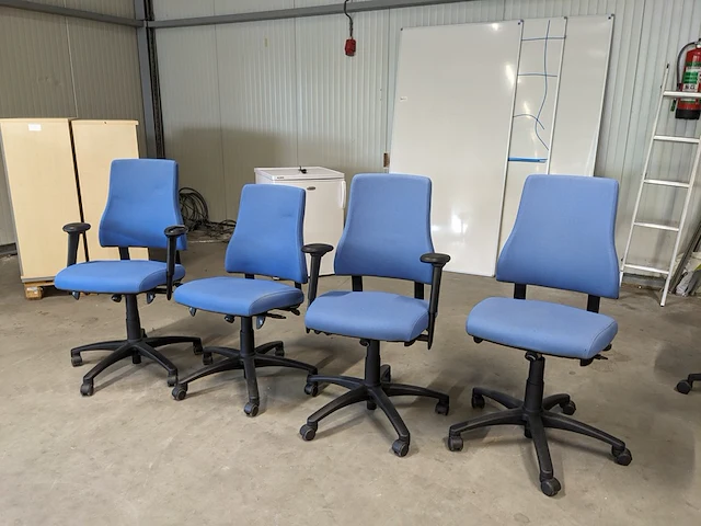 4x bureaustoel axia - afbeelding 1 van  9