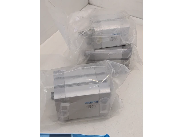 4x compacte cilinder festo - afbeelding 8 van  11