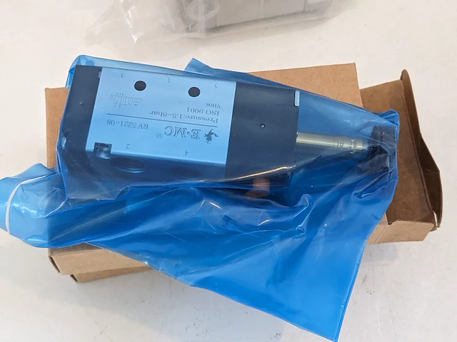 4x compacte cilinder festo - afbeelding 10 van  11
