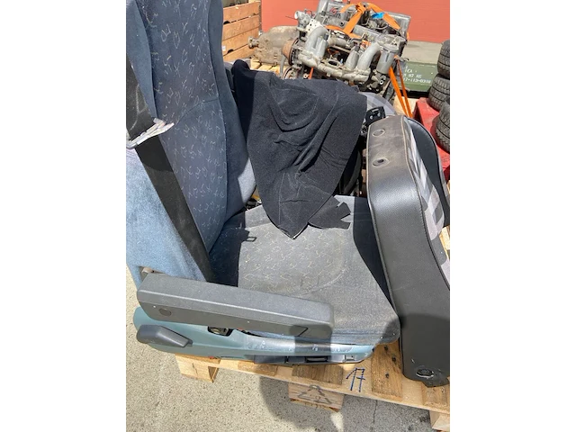 4x daf stoelen, g klasse en heftroek stoelen - afbeelding 2 van  12
