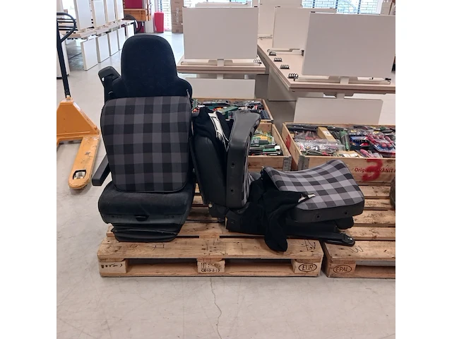 4x daf stoelen, g klasse en heftroek stoelen - afbeelding 5 van  12