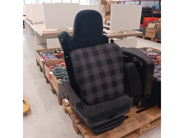 4x daf stoelen, g klasse en heftroek stoelen - afbeelding 6 van  12