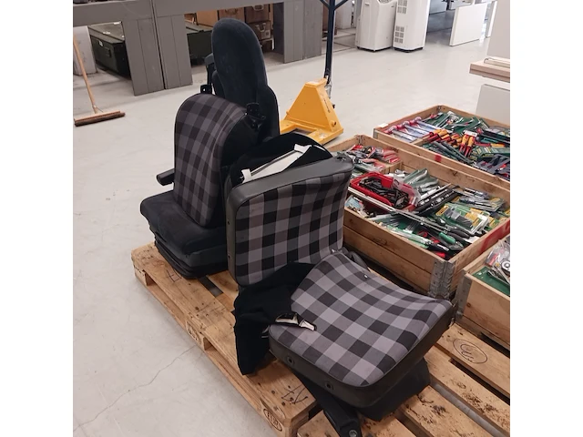4x daf stoelen, g klasse en heftroek stoelen - afbeelding 8 van  12