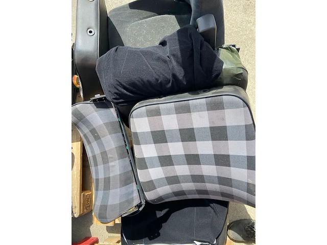 4x daf stoelen, g klasse en heftroek stoelen - afbeelding 12 van  12