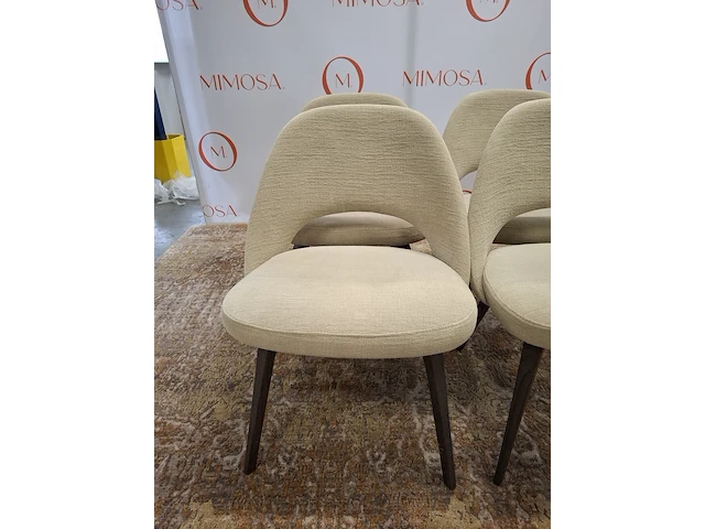 4x design stoel knoll , saarinen executive chair - afbeelding 12 van  16