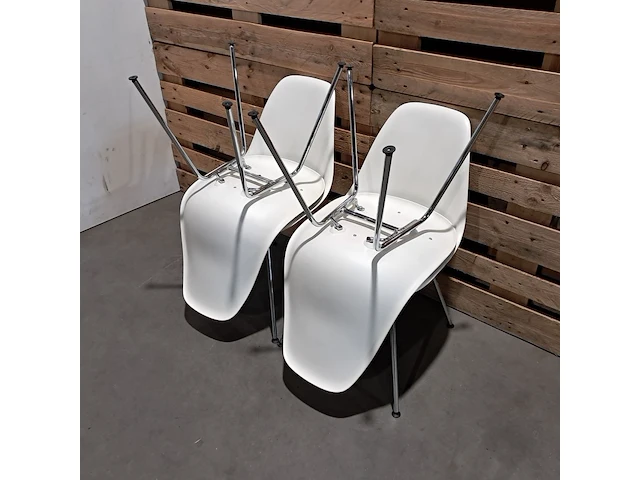4x design stoel met vast zitkussen, vitra., eames, groen & rood - afbeelding 6 van  9