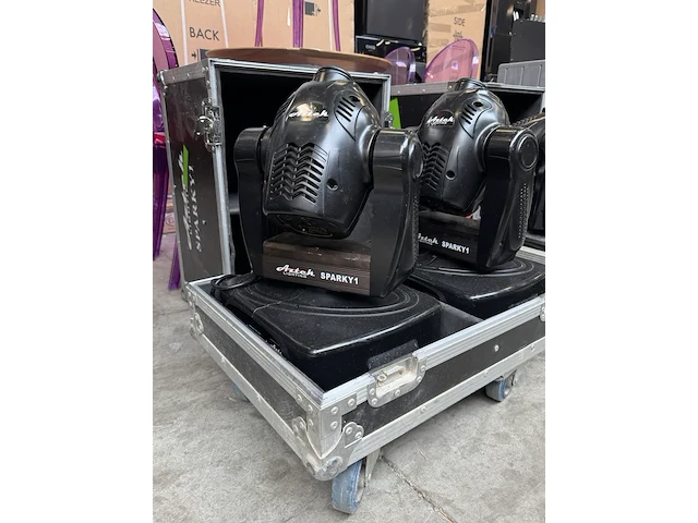4x discolamp moving head met 2x flightcase artek lighting, sparky1 - afbeelding 6 van  11