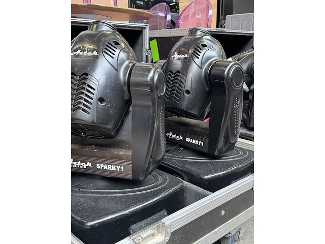 4x discolamp moving head met 2x flightcase artek lighting, sparky1 - afbeelding 8 van  11