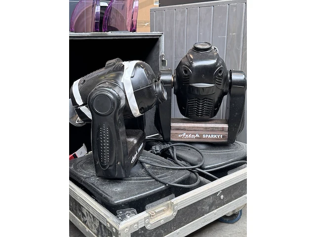 4x discolamp moving head met 2x flightcase artek lighting, sparky1 - afbeelding 11 van  11