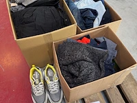 4x doos b-keus kleding en retouren - afbeelding 1 van  5