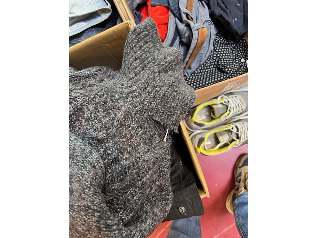 4x doos b-keus kleding en retouren - afbeelding 5 van  5