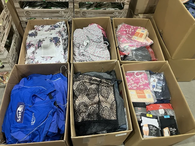 4x dozen kleding - afbeelding 6 van  13