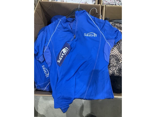 4x dozen kleding - afbeelding 7 van  13