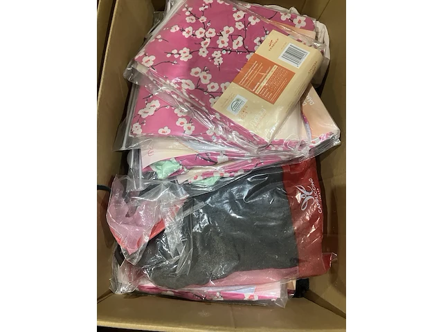 4x dozen kleding - afbeelding 13 van  13