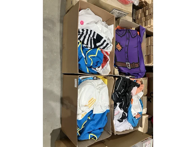 4x dozen verkleedkleding - afbeelding 1 van  7