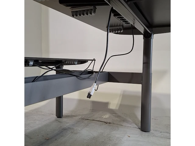 4x duo bureau , ahrend - afbeelding 6 van  19