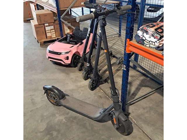 4x elektrische stepjes, 1x elektrische auto., denver, segway, landrover - afbeelding 7 van  19