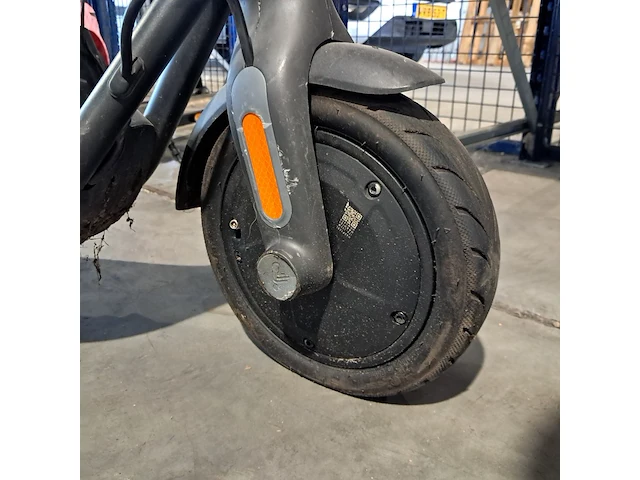 4x elektrische stepjes, 1x elektrische auto., denver, segway, landrover - afbeelding 9 van  19