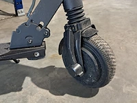 4x elektrische stepjes, 1x elektrische auto., denver, segway, landrover - afbeelding 17 van  19