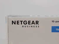 4x ethernet switch, netgear, 16 port gigabit ethernet poe+ unmanaged switch - afbeelding 2 van  5