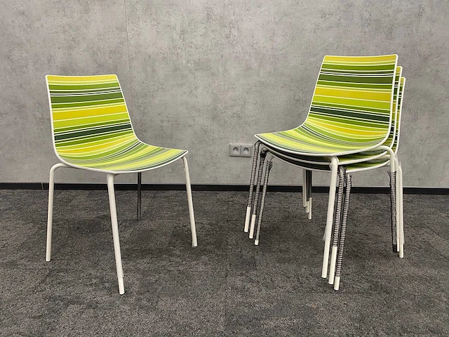 4x gaber colorfive - nestelbare design stoel - afbeelding 1 van  10