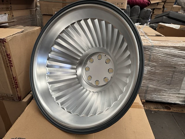 4x high bay light hb1 120w met industriële kap ellipz lighting - afbeelding 2 van  5