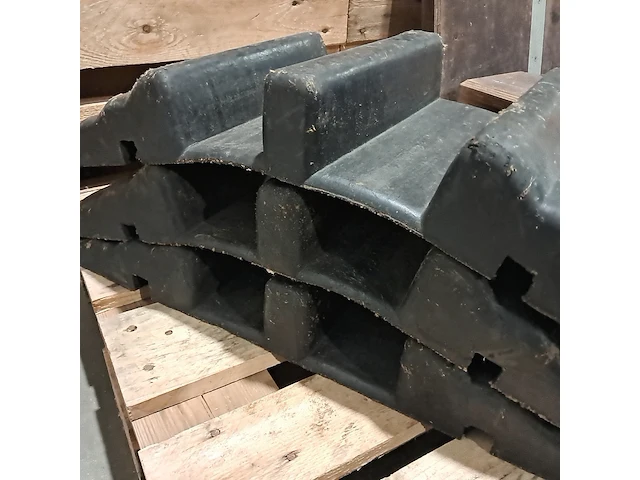 4x houten stempelplaat en 3x kabelbrug - afbeelding 6 van  7