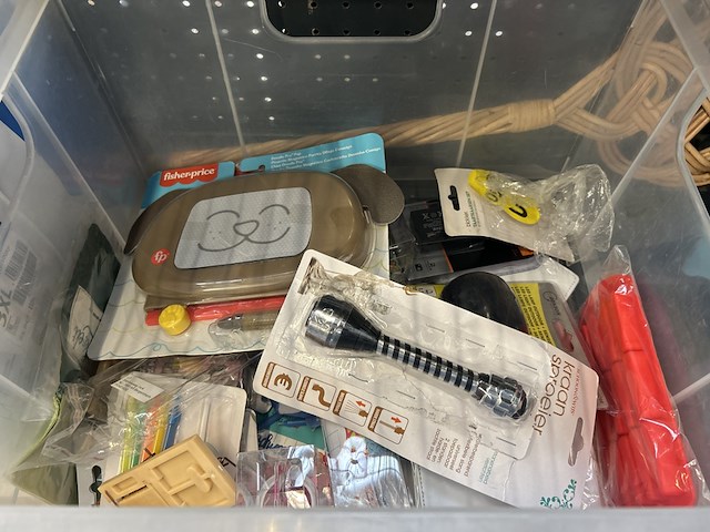 4x inhoud stelling (online) winkelvoorraad w.o. levivo, ultrasport, fisher-price - afbeelding 6 van  9