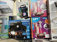 4x inhoud stellingvak diversen w.o. grundig, dunlop, cat - afbeelding 9 van  9