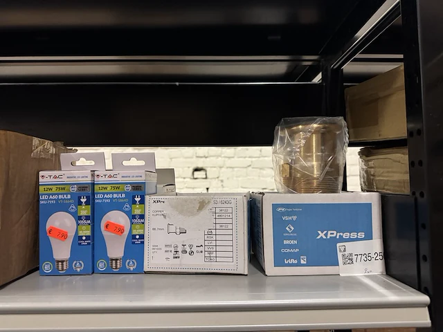 4x inhoud stellingvak w.o. bouwmarktartikelen - afbeelding 7 van  12