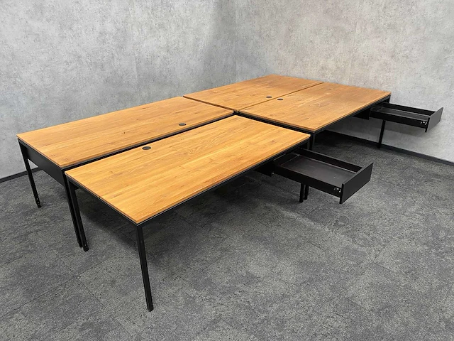 4x instelbaar industrieel bureau 180x90 - massief houten blad - afbeelding 1 van  21