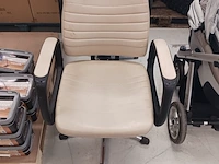 4x kappersstoelen - afbeelding 3 van  7