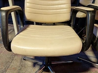 4x kappersstoelen - afbeelding 5 van  7