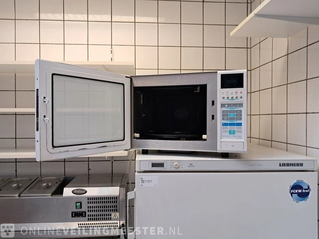 4x keukenapparaat liebherr, miele, moulinex, sharp - afbeelding 2 van  15