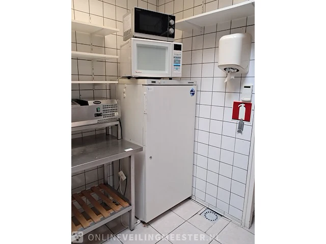 4x keukenapparaat liebherr, miele, moulinex, sharp - afbeelding 7 van  15