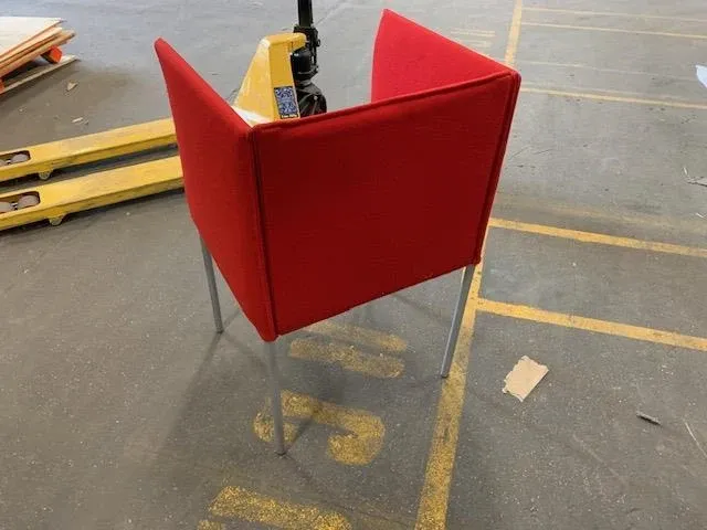 4x kff designstoel cube in rode stoffering met alu frame m/a - afbeelding 2 van  3