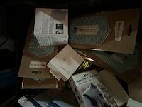 4x krat met inhoud w.o. diverse lampen w.o. eglo, philips - afbeelding 3 van  11