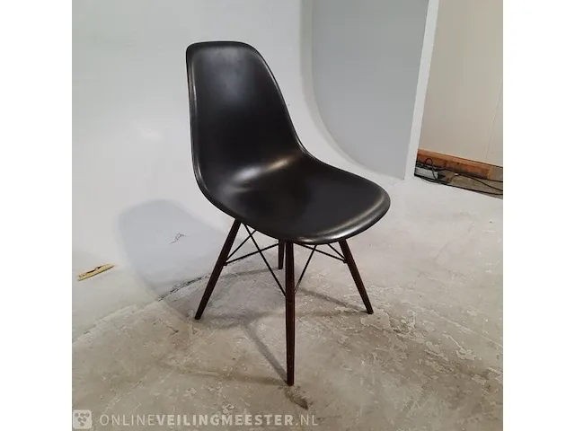 4x kuipstoel vitra, eames - afbeelding 2 van  9