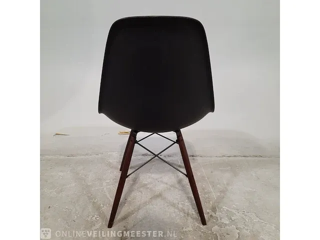 4x kuipstoel vitra, eames - afbeelding 7 van  9