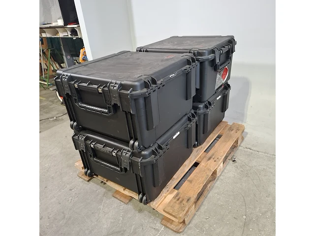 4x kunststof flightcase - afbeelding 3 van  9