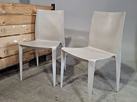 4x kunststof stoel en 1x tafel - afbeelding 2 van  7