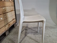 4x kunststof stoel en 1x tafel - afbeelding 5 van  7