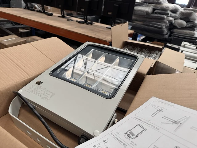 4x led flood light fl1 135w 4000k ellipz lighting - afbeelding 2 van  5