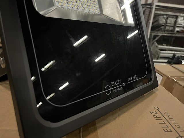 4x led highbay light hbu/bouwlamp 150w 4000k ip66 - afbeelding 3 van  4