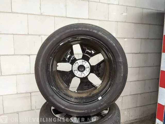 4x lichtmetalen velg kia met band michelin, primacy4, bouwjaar 2023 - afbeelding 8 van  21