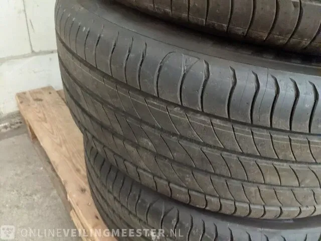 4x lichtmetalen velg kia met band michelin, primacy4, bouwjaar 2023 - afbeelding 11 van  21