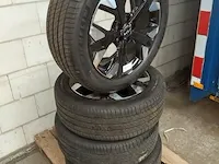 4x lichtmetalen velg kia met band michelin, primacy4, bouwjaar 2023 - afbeelding 15 van  21