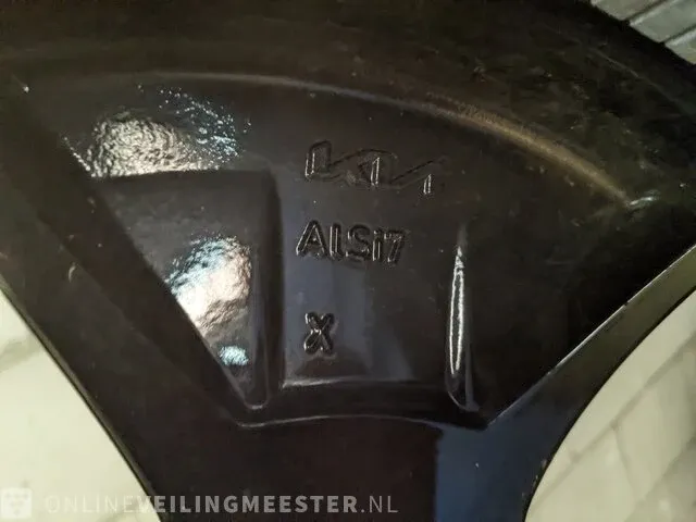 4x lichtmetalen velg kia met band michelin, primacy4, bouwjaar 2023 - afbeelding 5 van  21